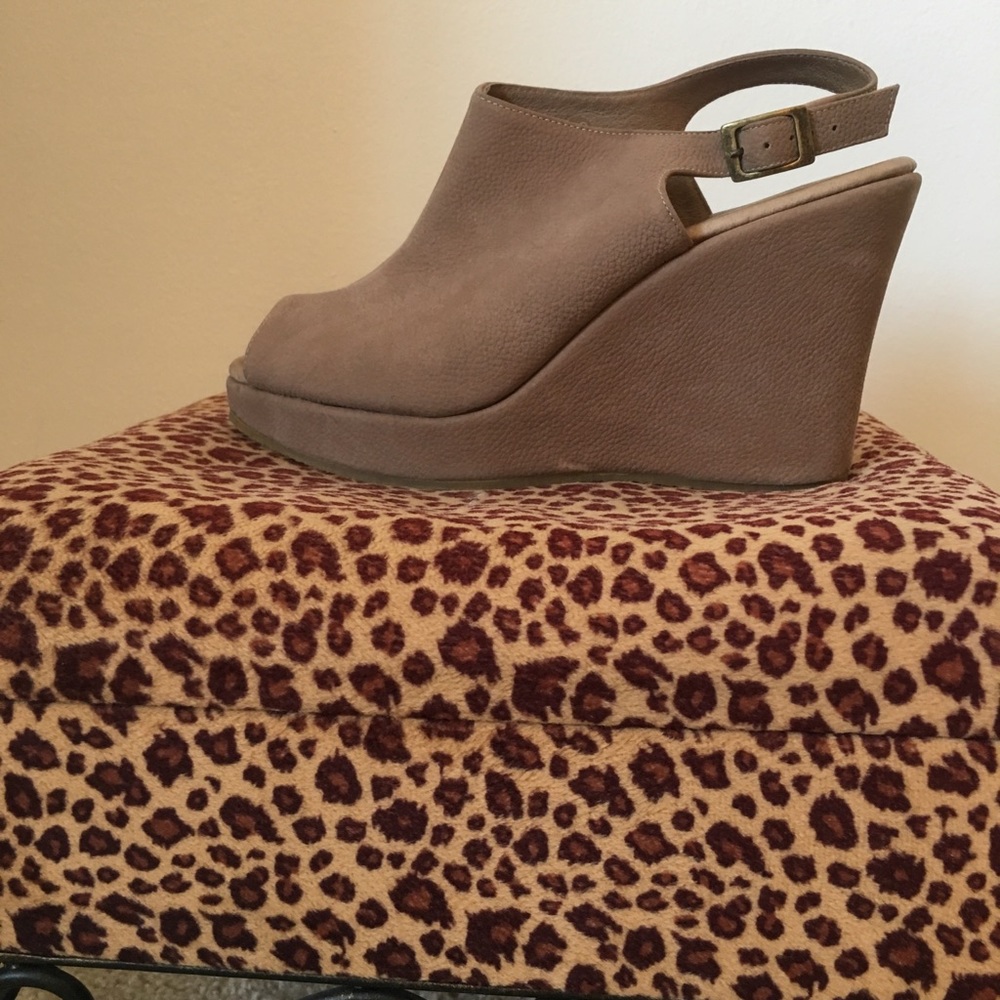 Cordani Womens wedgies made in Italy